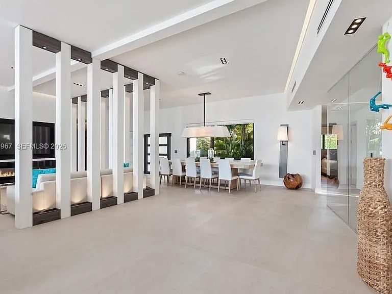7972 Biscayne Point Cir — Photo 5
