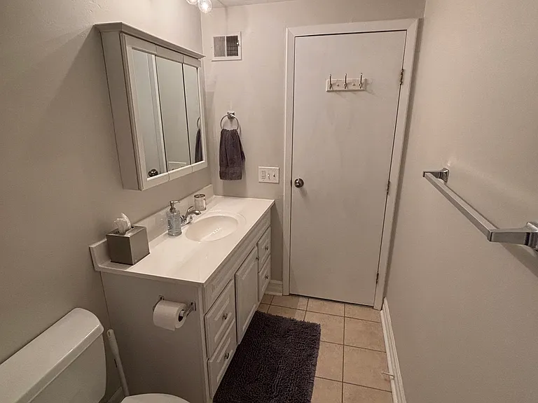 770 W Ferry St #24B — Photo 7