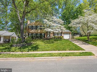 6005 Carrindale Ct, Burke, VA 22015