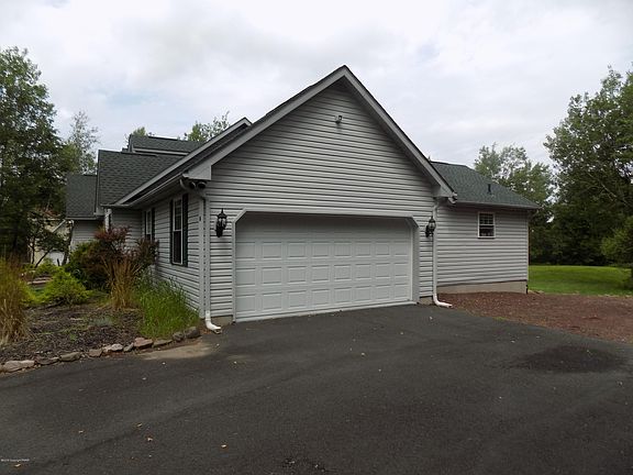 3rd image of 562 Scenic Dr