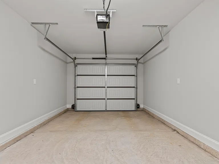 Lucas Ferry Townhomes — Photo 16