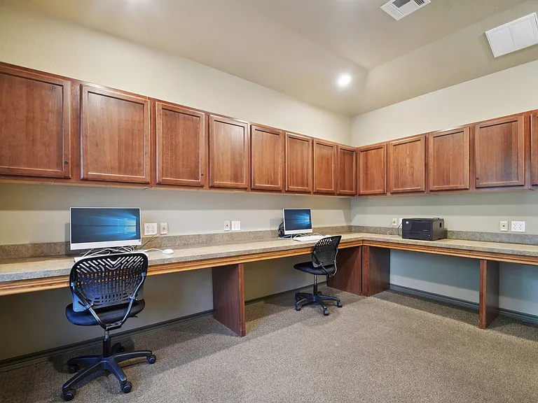 Chappell Hill Apartments — Photo 13