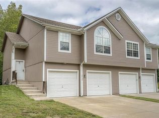 10136 Shearer Rd, Edwardsville, KS 66111