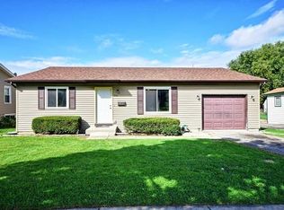 804 S Oltendorf Rd, Streamwood, IL 60107