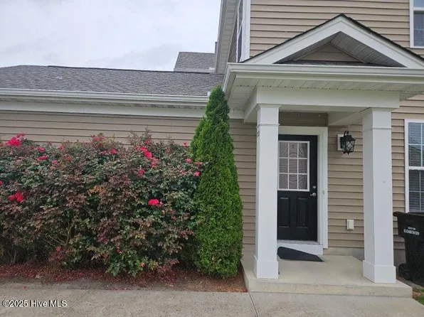 202 Spinnaker Street #B, Elizabeth City, NC 27909