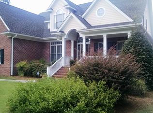 213 Red Fox Run Dr, Wallace, NC 28466