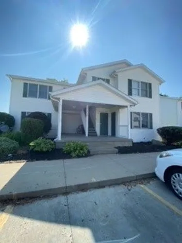 215 Stonewall Ct Photo 1