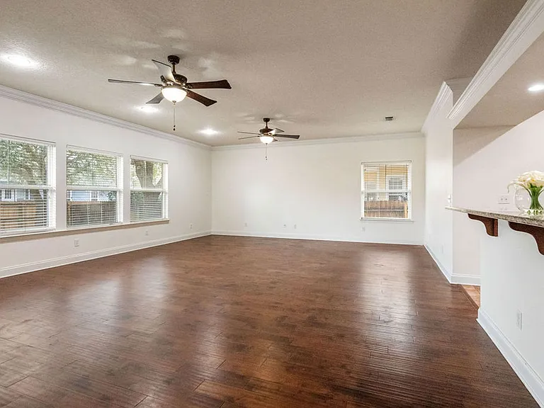 2159 Bayshore Dr — Photo 17