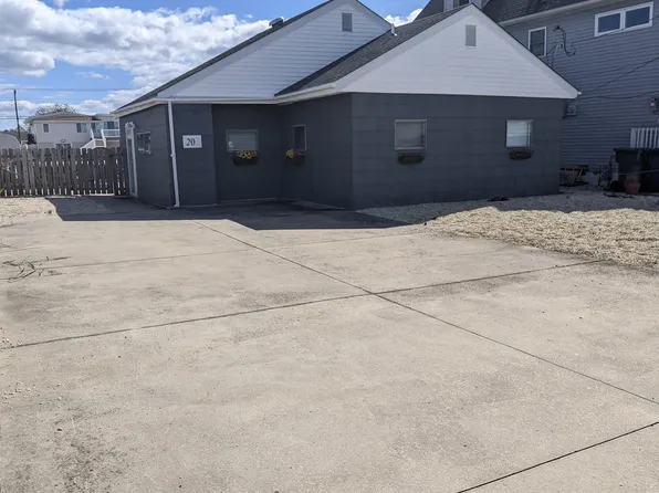 20 N Captains Dr, Little Egg Harbor, NJ 08087