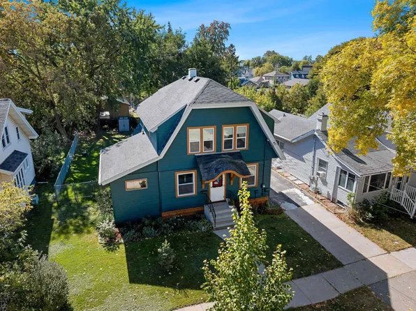 239 Broad St, Menasha, WI 54952