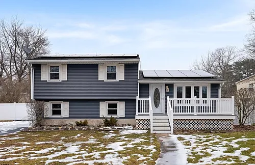 496 Holly Ave Photo 1