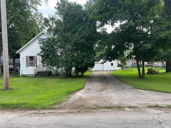323 Grand St, Michigan Center, MI 49254