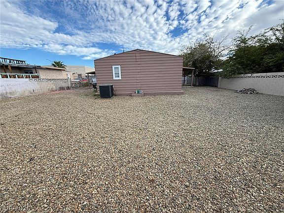 3rd image of 4395 Amargosa Way