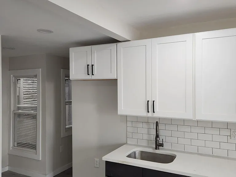 62 Van Winkle Ave #9 — Photo 1