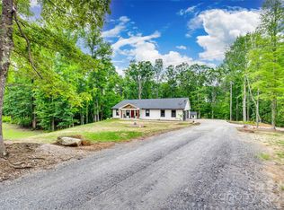 822 Rock Cut Rd, Smyrna, SC 29743