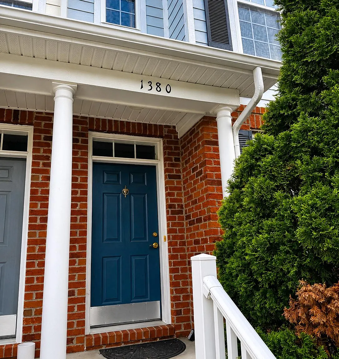 3 bed, 3.5 bath, 2096 sqft, $2,250 — Photo 2