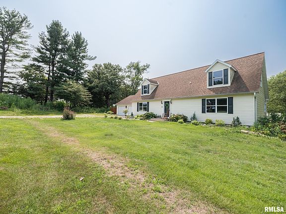 4th image of 1753 Wiedman Rd