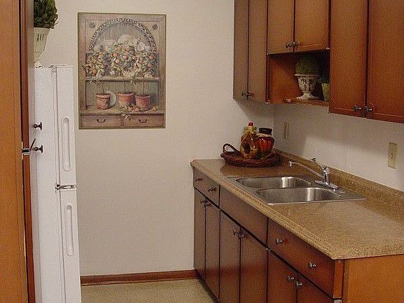 3rd image of 7000 Sandell Ave APT 9