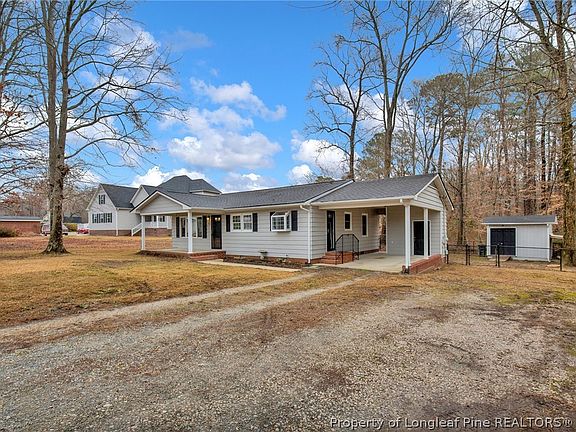 2nd image of 882 Middle Rd