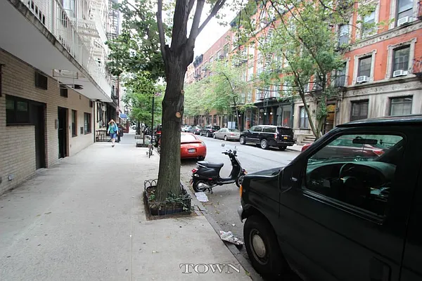 Rented by Town Residential | media 4