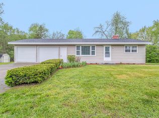 436 10th Ave, Three Rivers, MI 49093