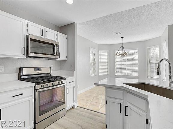 5th image of 7629 Shore Haven Dr