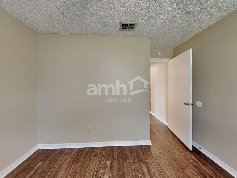 1056 Condor Pl — Photo 15