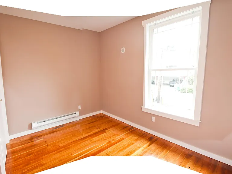 311 19th Ave E #3 — Photo 6