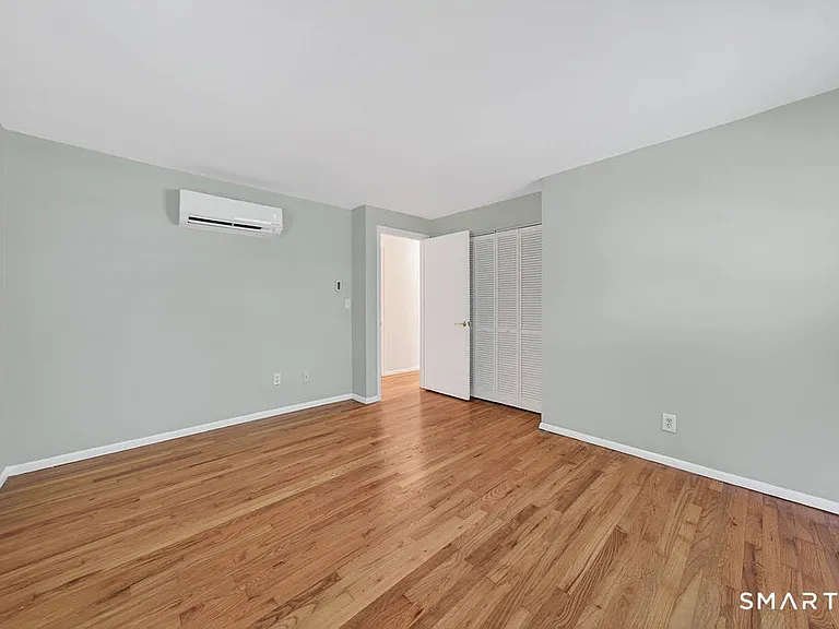 1789 Foxon Rd #7D — Photo 15