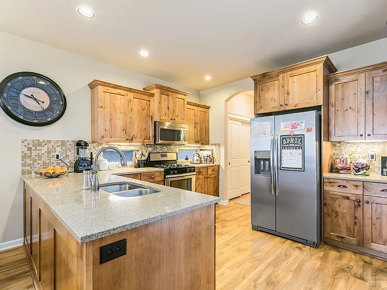 20767 NE Smoke Stack Ln — Photo 4