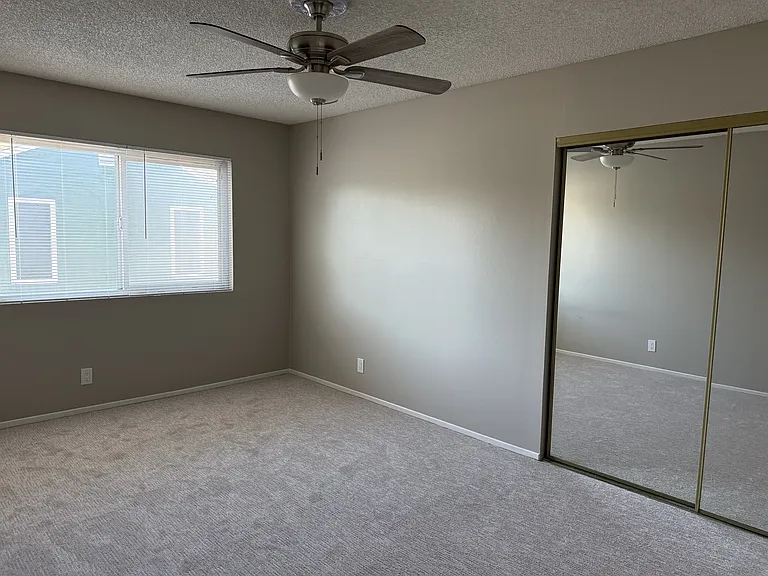 204 N Berkeley Ave #C — Photo 15