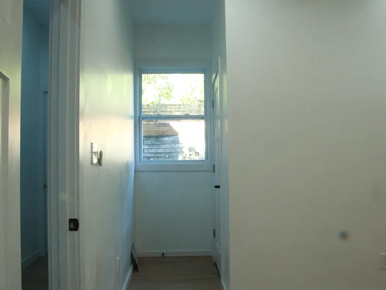 2109 Stansbury St — Photo 12
