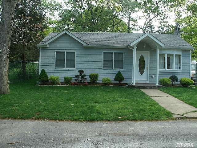 1st image of 116 Webster Ave
