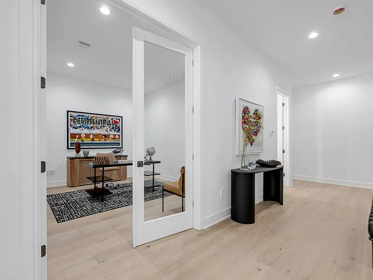 9 Feldman Ct — Photo 13