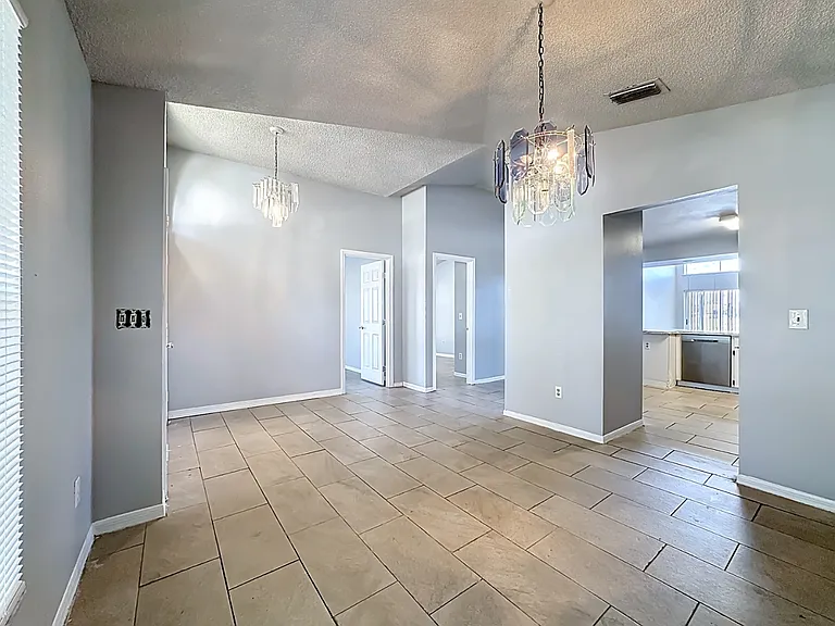 1603 Storington Ave — Photo 9