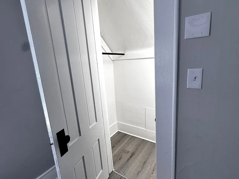 320 Lowell St #3 — Photo 9