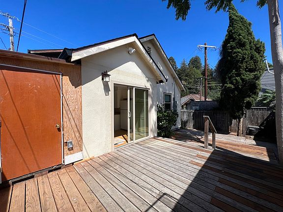 3rd image of 16222-16258 Main St #16229