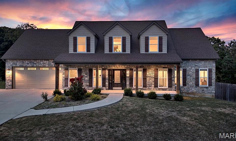 1st image of 3002 Sherri Ln