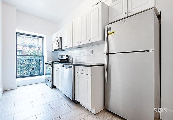 4th image of 170 Bleecker St APT 5N