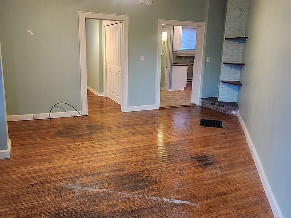 3rd image of 636 Empire Rd #1