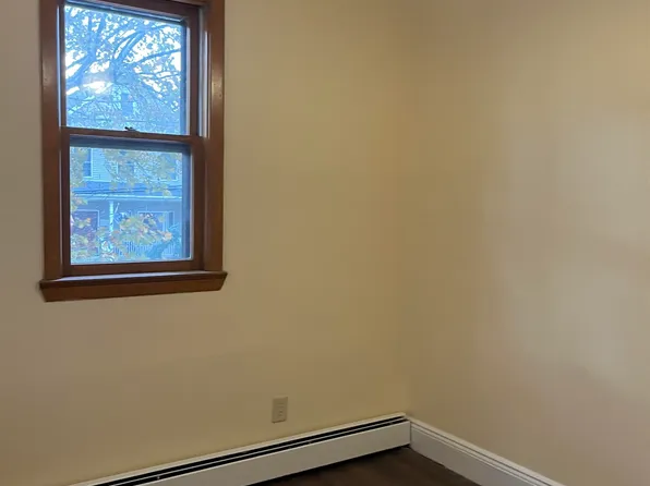 36 Humphrey Avenue image 6 of 14