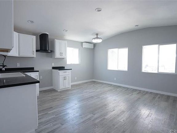 3rd image of 13040 Bradwell Ave