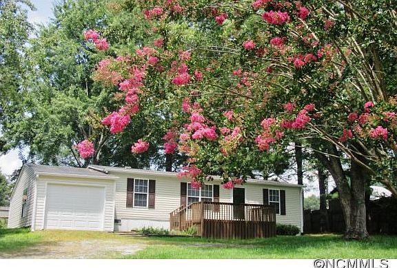 2nd image of 131 Leslie Way