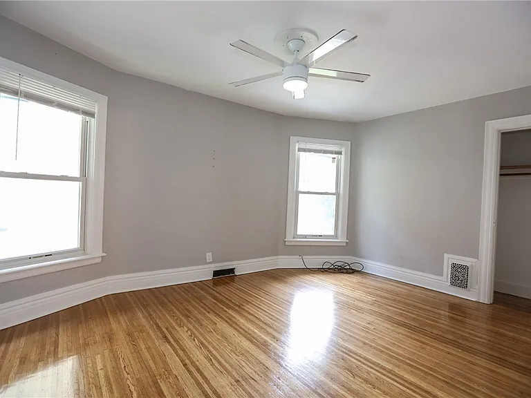 29 Birch Cres #UP — Photo 17