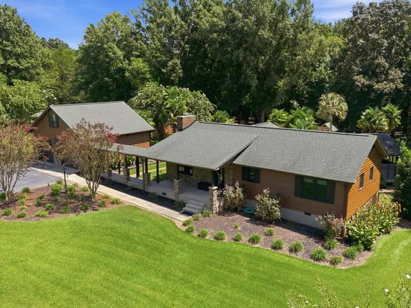 824 Wall St, Iva, SC 29655
