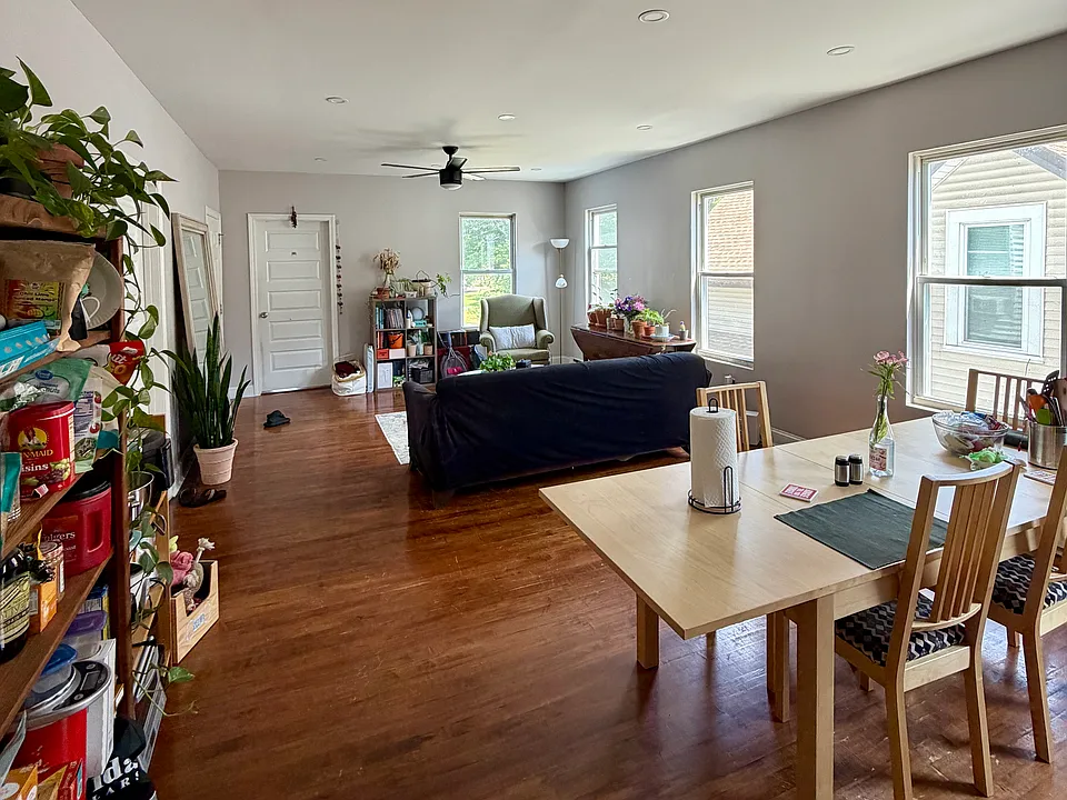 14 Crystal St #2