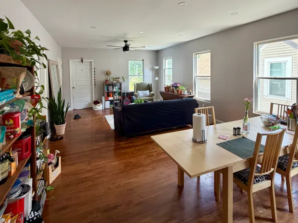 14 Crystal St #2, Worcester, MA 01603