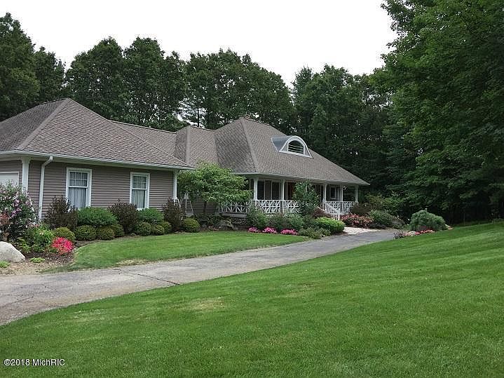 1st image of 6874 Chandler Woods Dr NE
