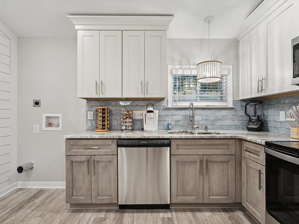 237 N 4th St Hampton VA Zillow