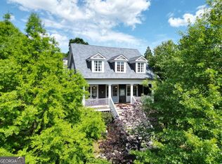 10559 Serenbe Ln, Chattahoochee Hills, GA 30268
